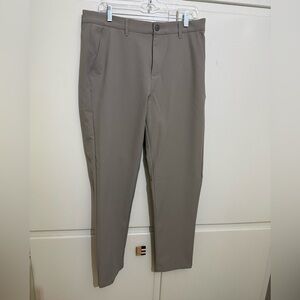 Macade Pants Mens 34x32 Grey Golf Performance Stretch Nylon Hybrid Flex Casual